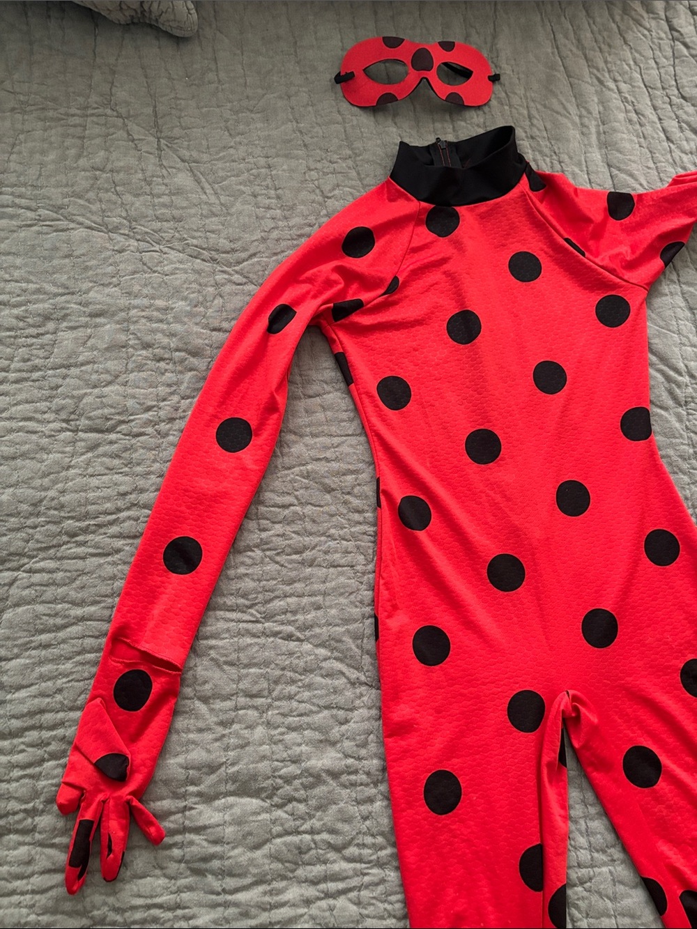 Miraculous Ladybug costume size kids M